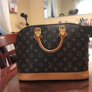 Louis Vuitton Alma